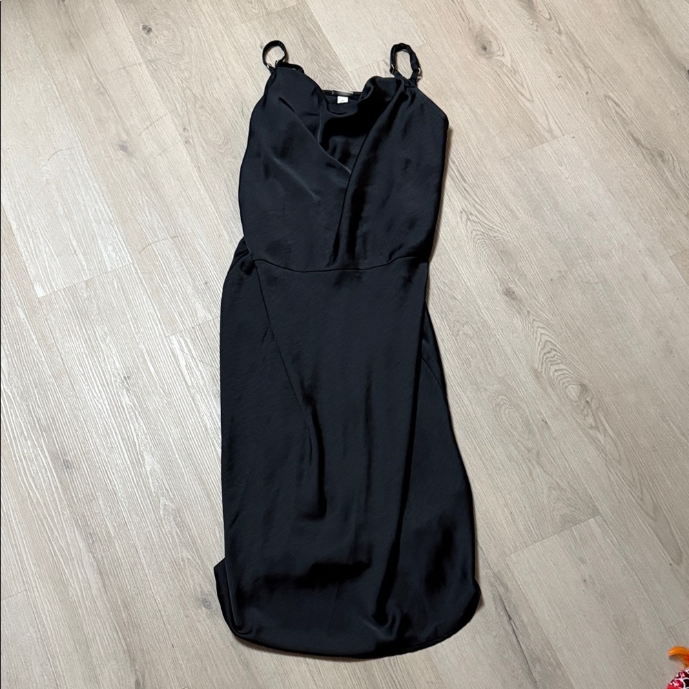 Ava & Viv Black Satin Sleeveless Midi Dress